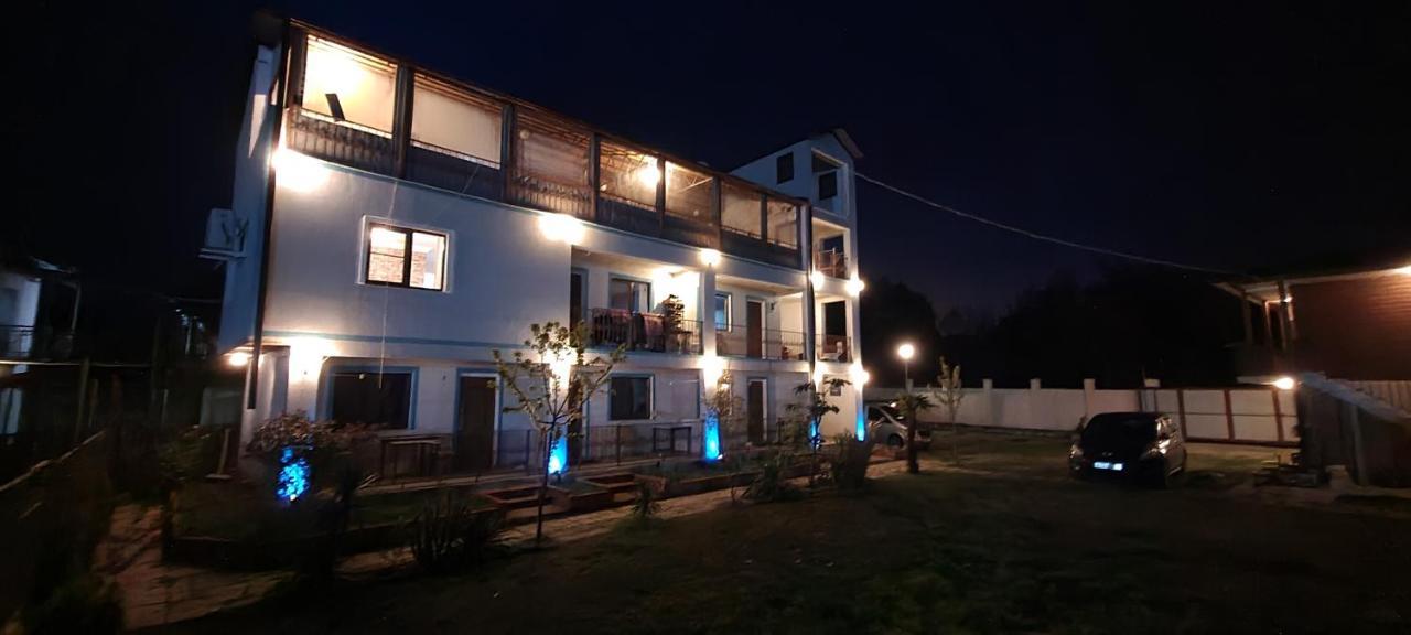 Apsa Butik Hotel Sukhumi Bagian luar foto